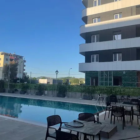400 Meters From The Sea Голем